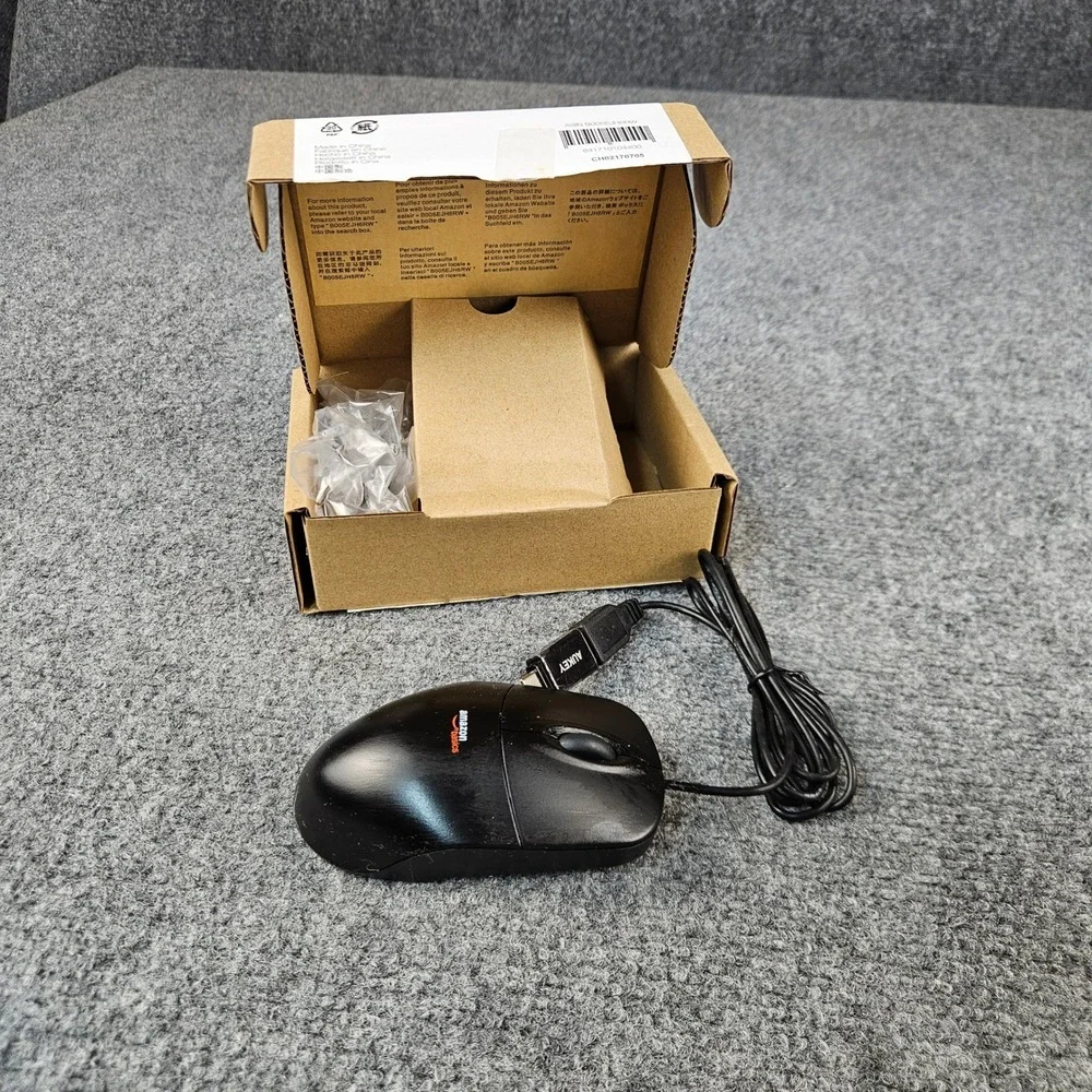 lot of 8 Amazon Basics 3-Button USB Wired Mouse Black B005EJH6RW NEW
